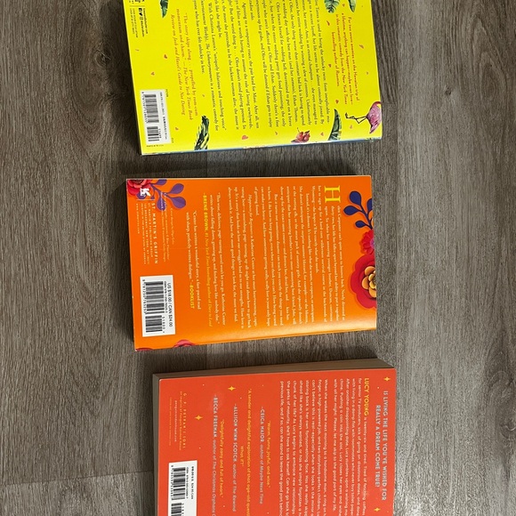 Romance book bundle - Picture 2 of 2